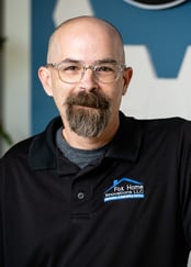 Aaron wilson headshot