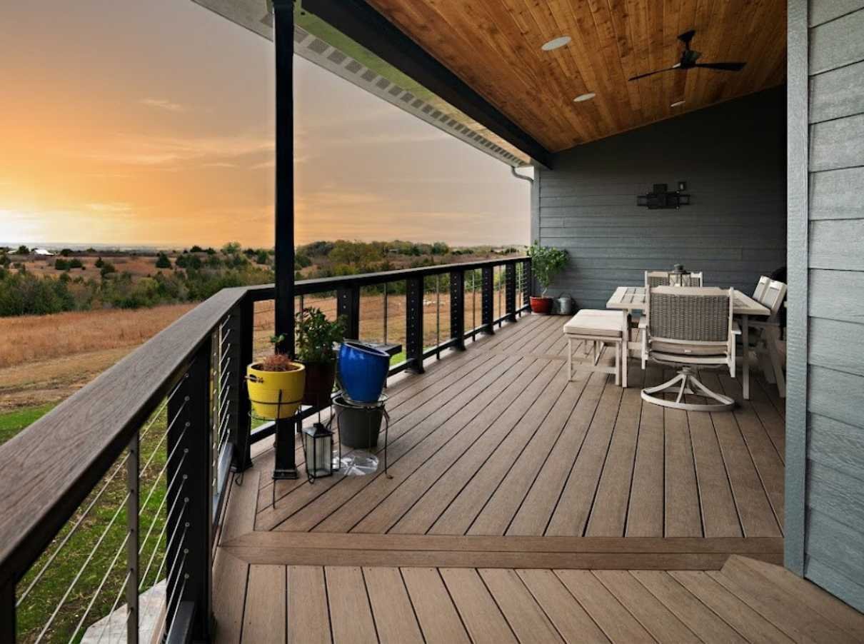 Image of a deck - Manhattan, KS - Fox Home Innovations